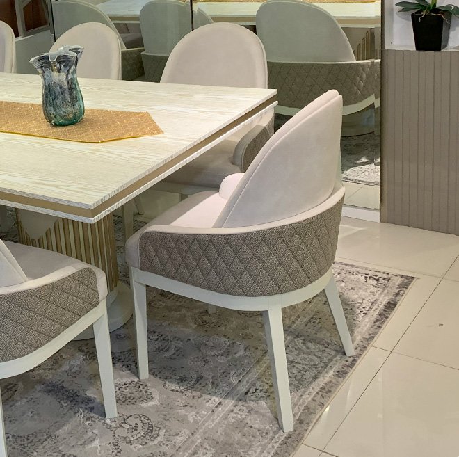 Silla de Comedor Infinity en Champagne descubre la Elegancia